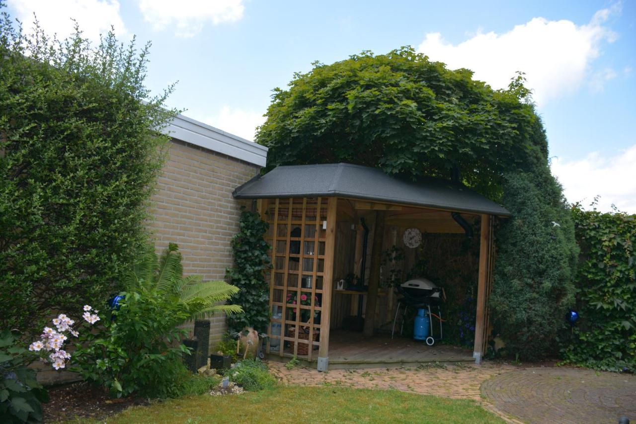 Mango House Homestay Zuidwolde  Exteriör bild